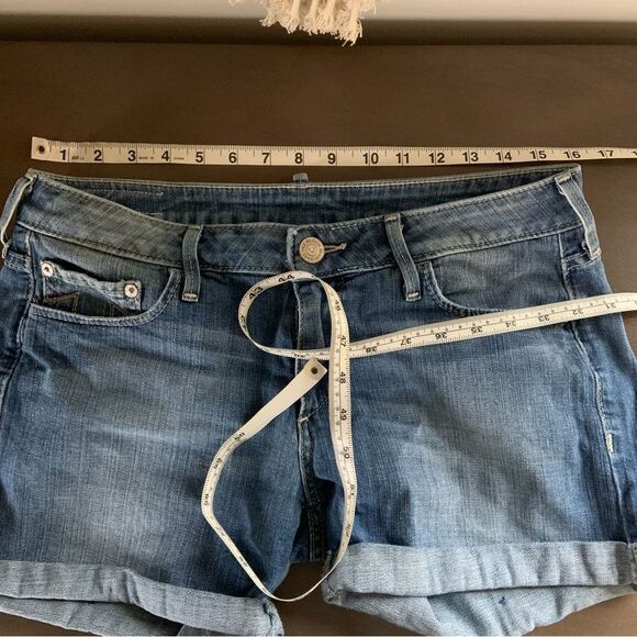 TRUE RELIGION Cassie Rolled Denim Jean Shorts Size 30 - Picture 14 of 16